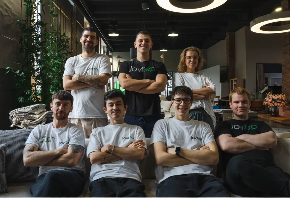 Umývanie okien - Čistenie solárnych panelov Bratislava